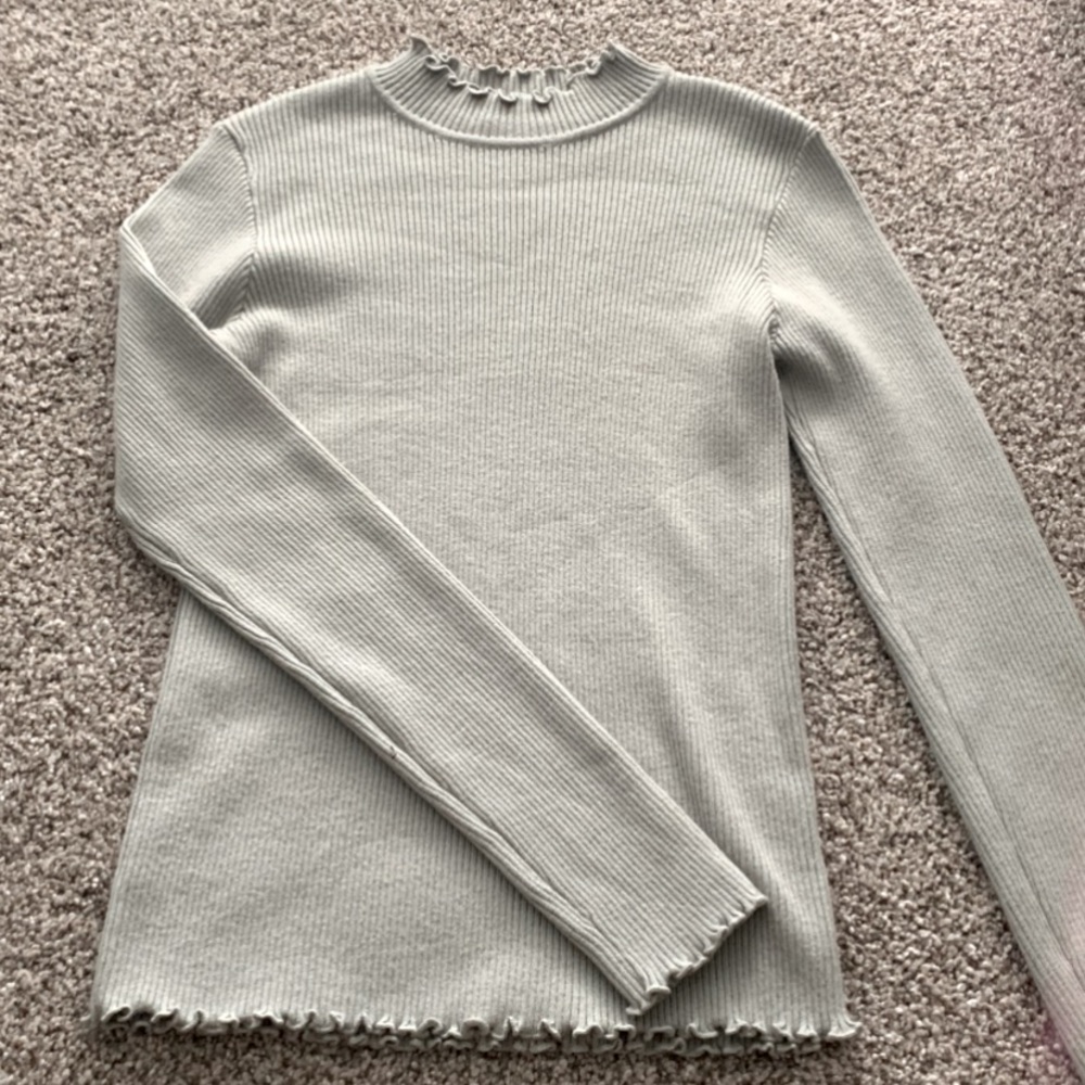 Light Green Ribbed Turtleneck top🌿